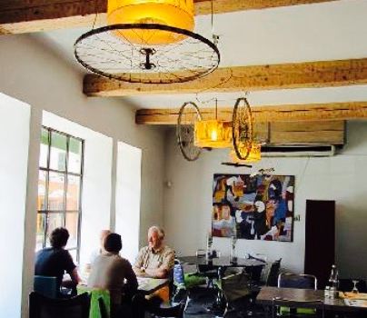 Cafe Du Cycliste