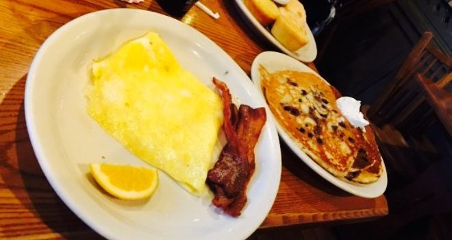 Cracker Barrel Old Country Store