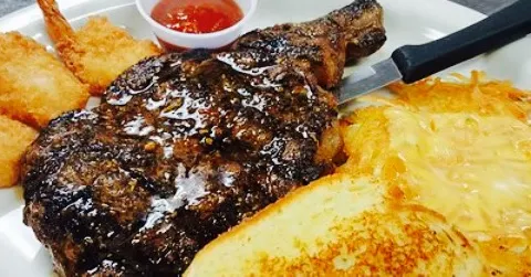 Langer's Bar & Grill in Sheldon