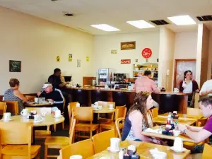Gena's Restaurant