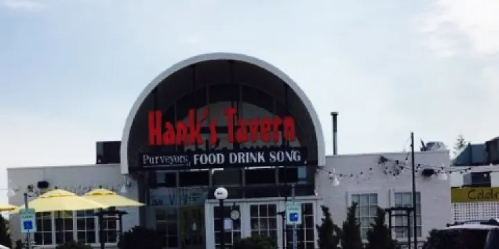Hank's Tavern