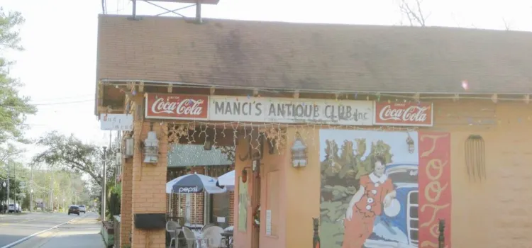 Manci's Antique Club Restaurant