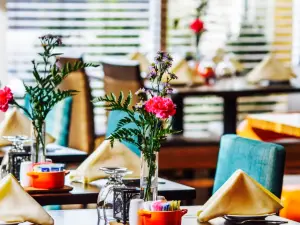 Garden Grille & Bar