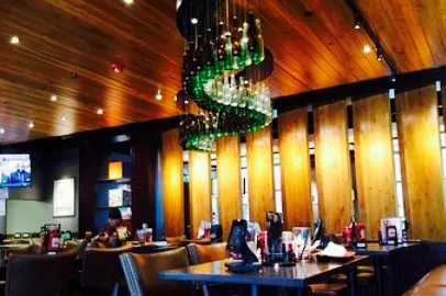 Red Robin Gourmet Burgers and Brews in 迦納