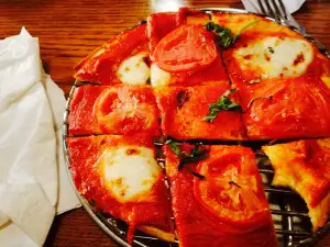 Old Chicago Pizza + Taproom