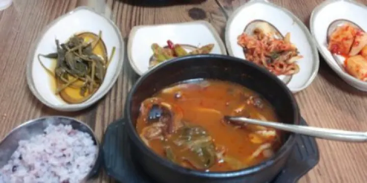 Songnisan Wild Mushroom Dishes Restaurant