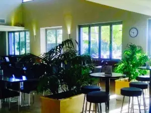 Tavern 540