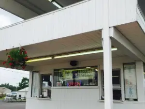 Tiny's Dairy Barn