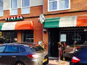 Italia Pizzeria Steakhouse