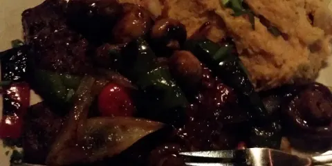 Red Fox Bar & Grille