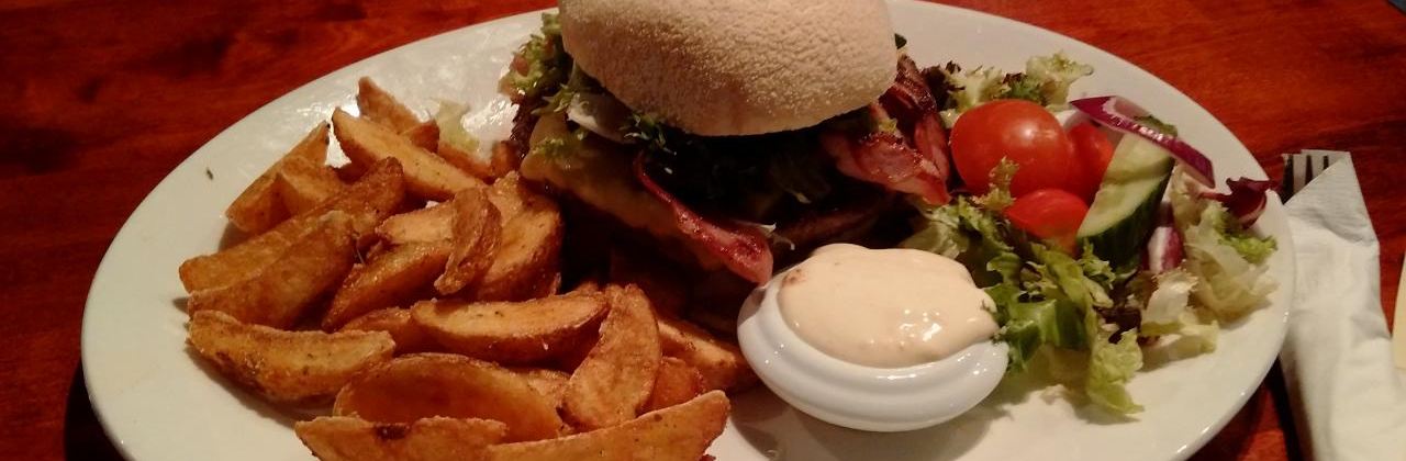 Inside Live & Rock cafe