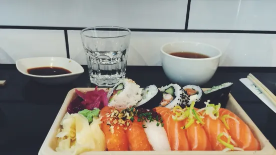 Reko Sushi & Bowls