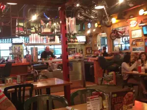 Quaker Steak & Lube