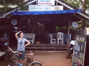 Koh Mak Restaurant Food Art Hut & German Bakery