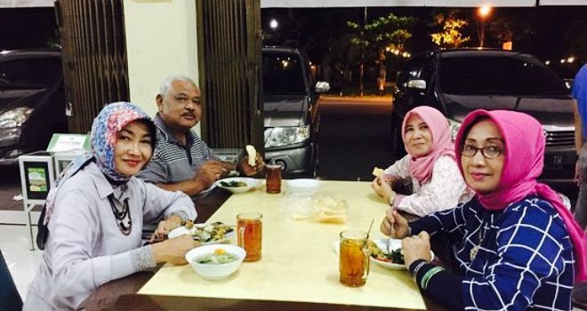 Rumah Makan Taman Sari
