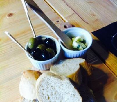 Clou Winebar
