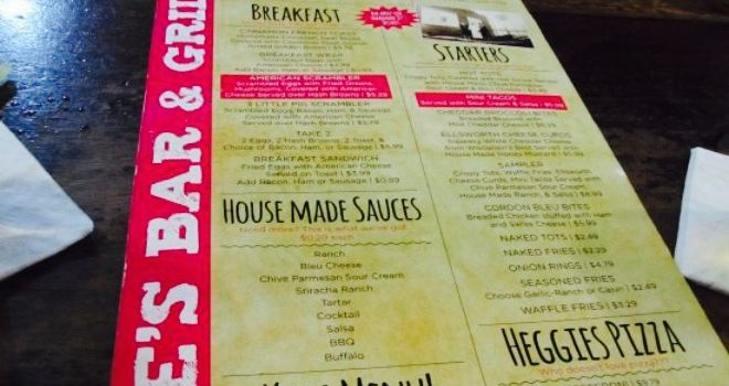 Sue's Bar & Grill