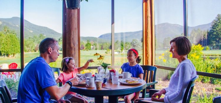 Clubhouse Restaurant