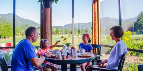 Clubhouse Restaurant