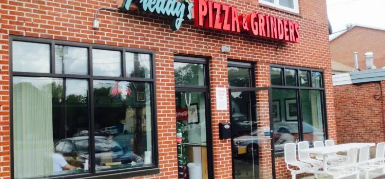 Freddy's Pizza & Grinder