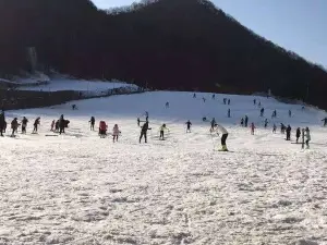 Shihezi Jiangjun Mountain Ski Field