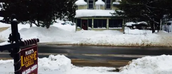 Mary's Lakeside Grill