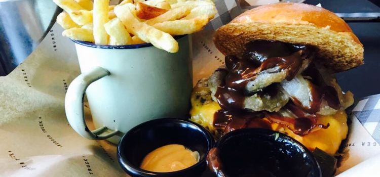 Burger Truck Los Dominicos