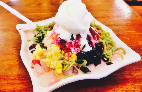 Fruits and Food Valley Cafe