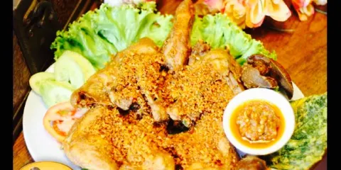 Ayam Kremes Madura Potre Koneng