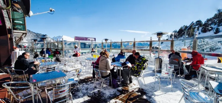 Polar Bar Restaurant