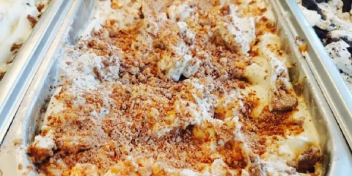 Davies Cafe and Ice Cream Parlour