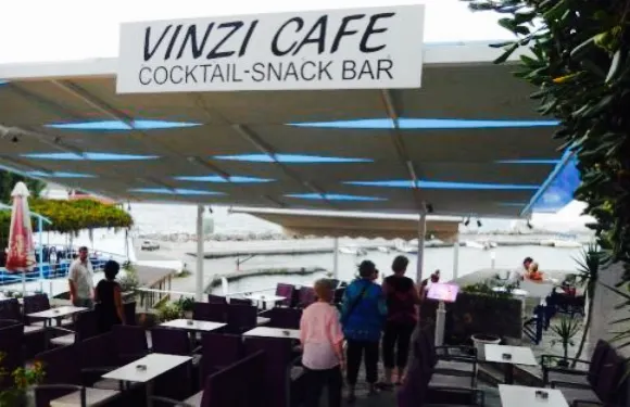 Vinzi Cafe