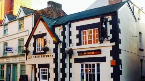 Old Swan – Abbot Street, Wrexham in Offa