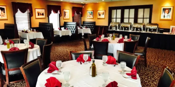 Mezza-Luna Restaurant