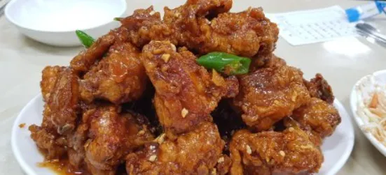 Sinpo Korean Style Sweet and Sour Chicken