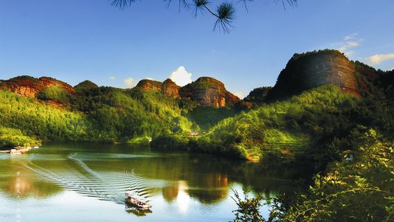 Luohanyan Scenic Resort