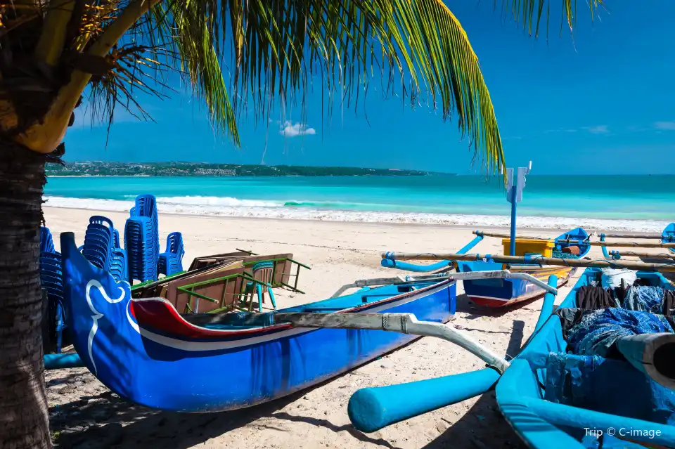 3_Sandy Beach