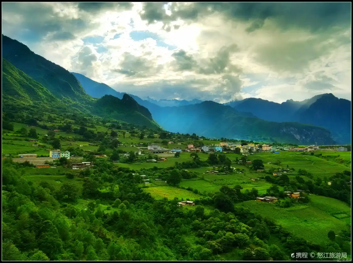 Hotels near Bingzhongluo Scenic Area