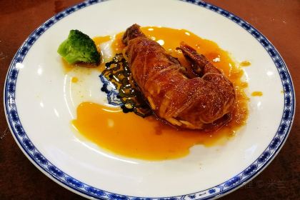 Bei Jing Dou Yi Chu Shao Mai Guan (Qian Men)