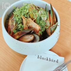 BLACKBIRD BAR, DINING & EVENTS ảnh của người dùng