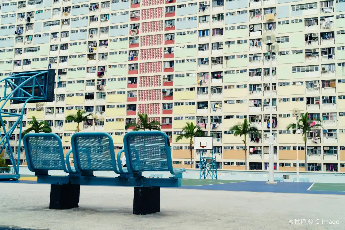 Hotels near Choi Hung Estate