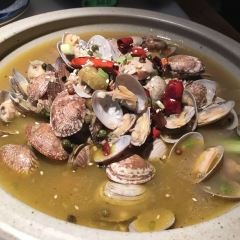 Guimanlong (dejiguangchang) User Photo