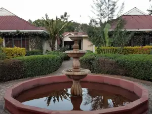 Penguin Hotel and Restaurant