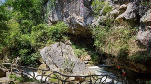 The Fenglin (Rock Forest) Jiuchongtian (“Ninth Heaven”) Scenic Area