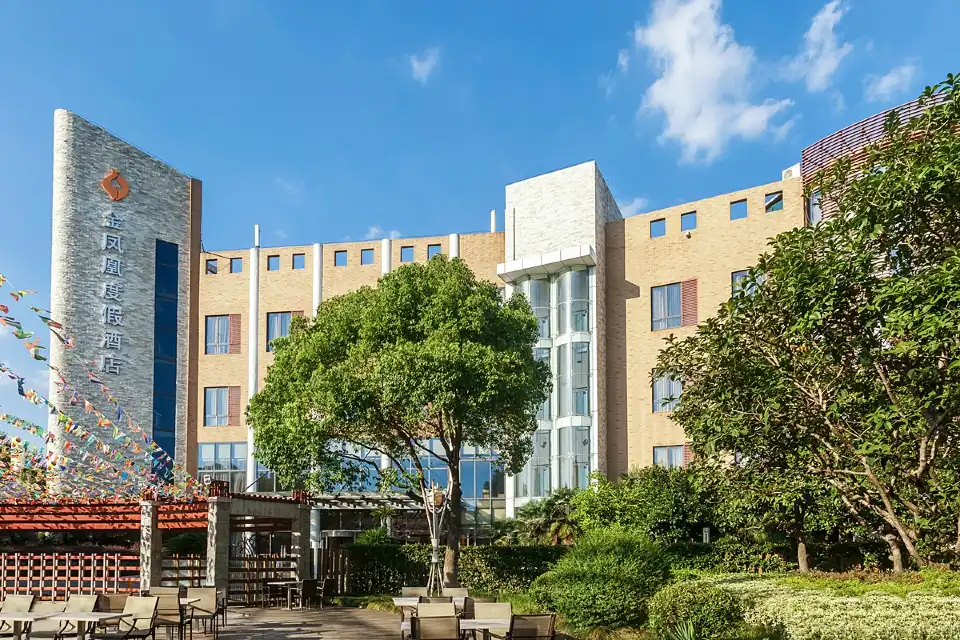 3_Phoenix Hotspring Resorts