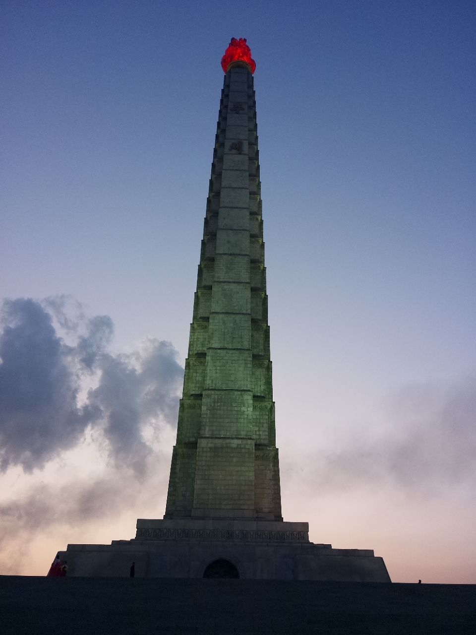 主体思想塔 平壤 の旅行レビュー Trip Comトラベルガイド 主体思想塔 平壤 の旅行レビュー Trip Comトラベルガイド