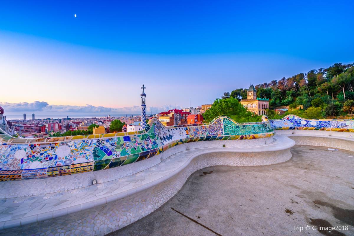 バルセロナ空港からの移動は予算に応じて変えよう