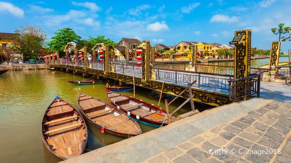 VIP : My Son ruins + Hoi An sightseeing tour with lunch + dinner( lantern floating experience)