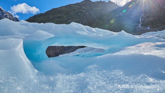 ニュージーランド・フォックス・グレイシャー ヘリコプタートレッキング【氷河トレッキング 装備提供 プロのガイド付き】