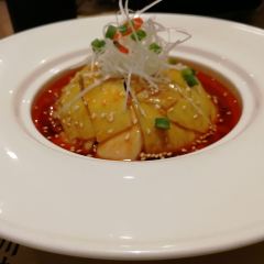 Rong Yi (Kai De Plaza) User Photo